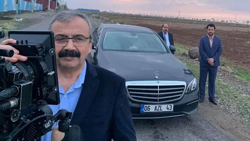 Sırrı Süreyya Önder Hayatını Kaybetti: Türk Sineması ve Sanat Dünyası Yasta