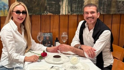 Rüştü ve Işıl Reçber'den Mutluluk Pozu! "28 Yıldır El Eleyiz"