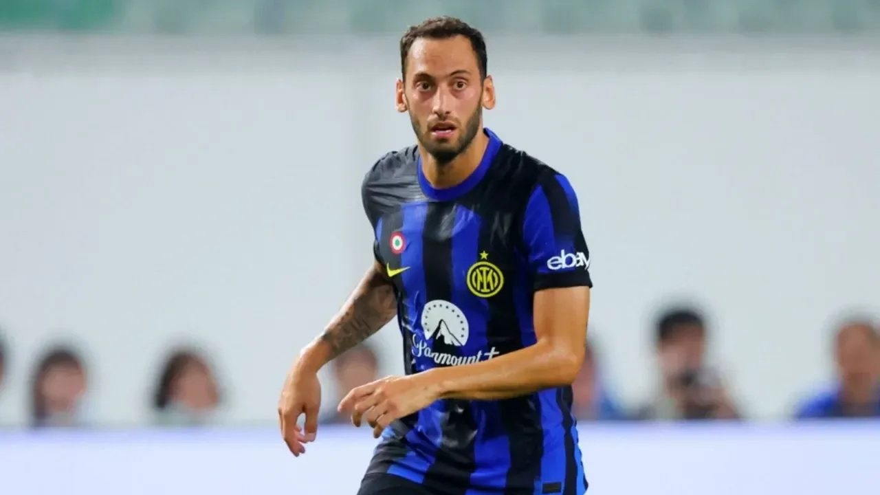 Galatasaray'dan Hakan Çalhanoğlu Hamlesi! Menajeri Görüşecek